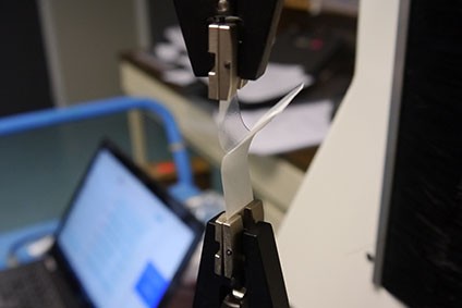 Essais de pelage pour les emballages médicaux stérilisés - Norme ISO 11607 1 et 2 ANDILOG Technologies Essais de pelage pour les emballages médicaux stérilisés - Norme ISO 11607 1 et 2 ANDILOG Technologies